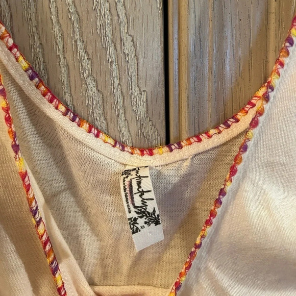 NEW Free People Intimately Cream Red Embroidered Lightweight Tank Top 2 Sz XS - Picture 3 of 5